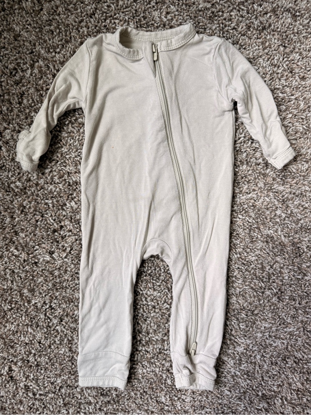 Kyte BABY Cream Zip-Front Footed One-Piece